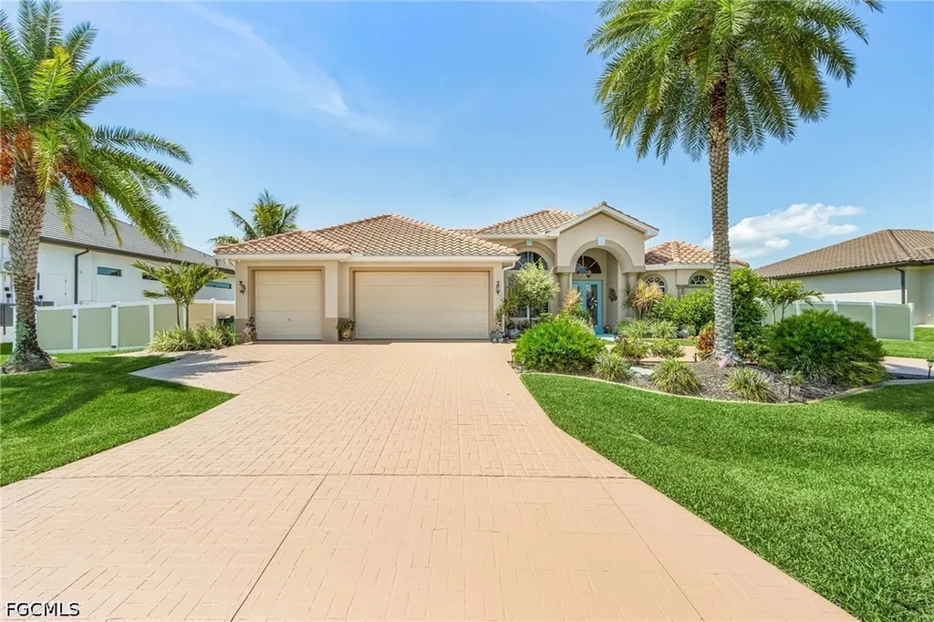 3230 SW 3rd Lane Cape Coral FL 33991