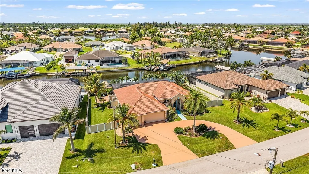 3230 SW 3rd Lane Cape Coral FL 33991