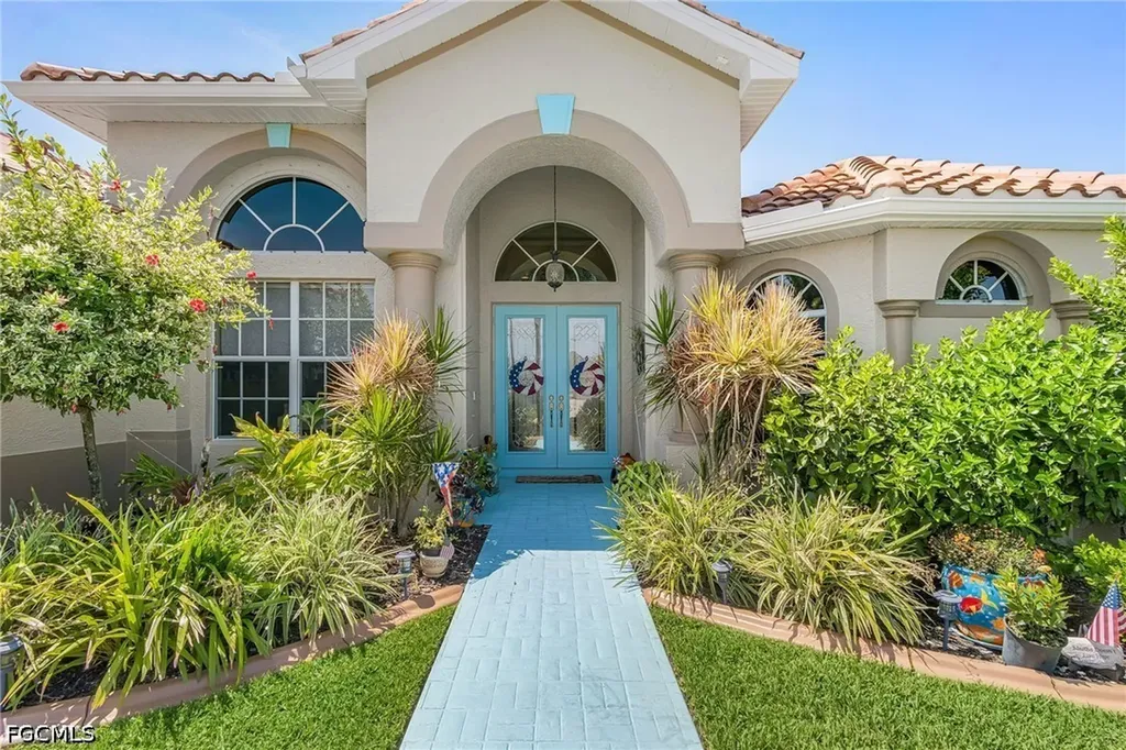 3230 SW 3rd Lane Cape Coral FL 33991