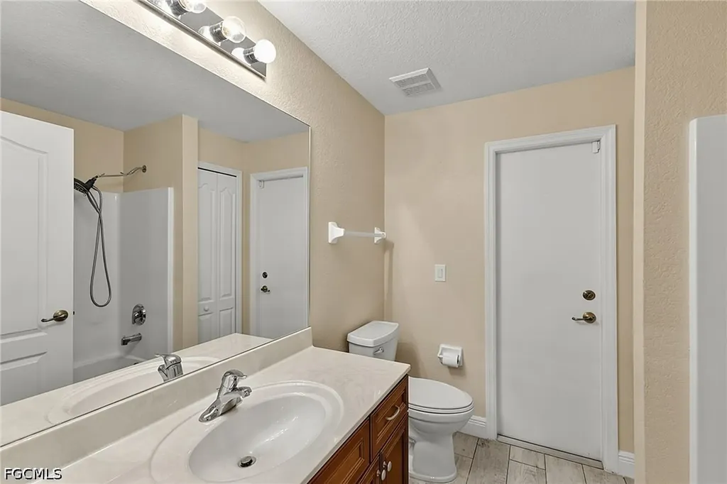 1927 Savona Parkway W Cape Coral FL 33914