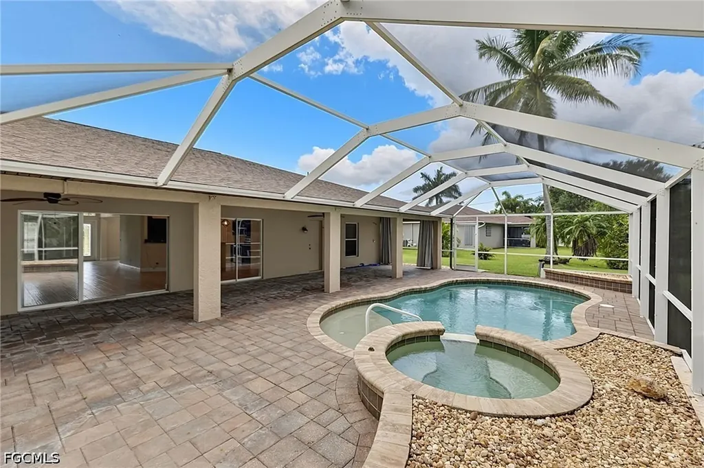1927 Savona Parkway W Cape Coral FL 33914