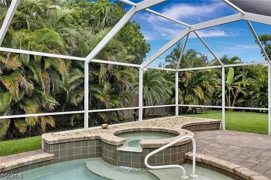 1927 Savona Parkway W Cape Coral FL 33914