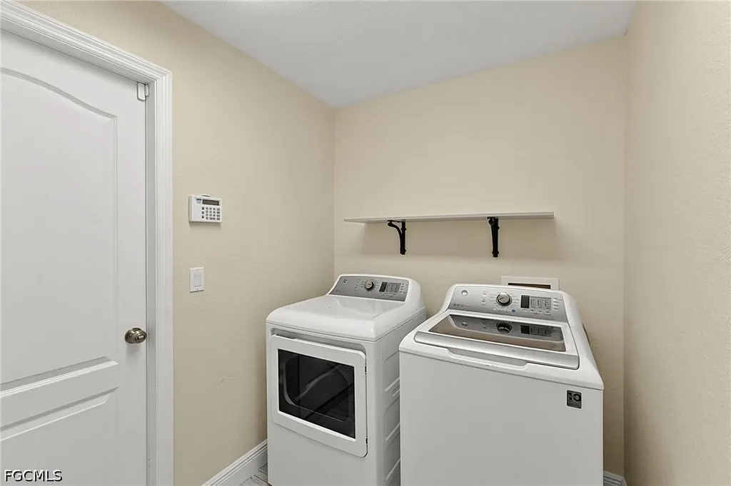 1927 Savona Parkway W Cape Coral FL 33914