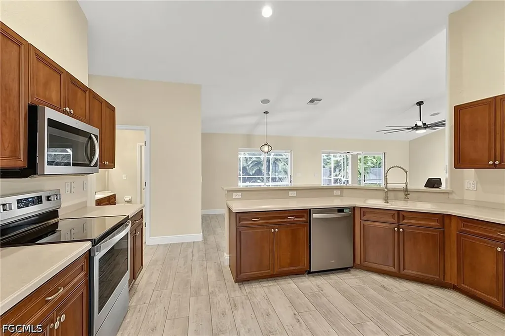 1927 Savona Parkway W Cape Coral FL 33914