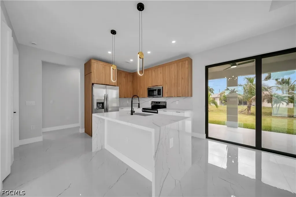 1701 NW 24th Place Cape Coral FL 33993