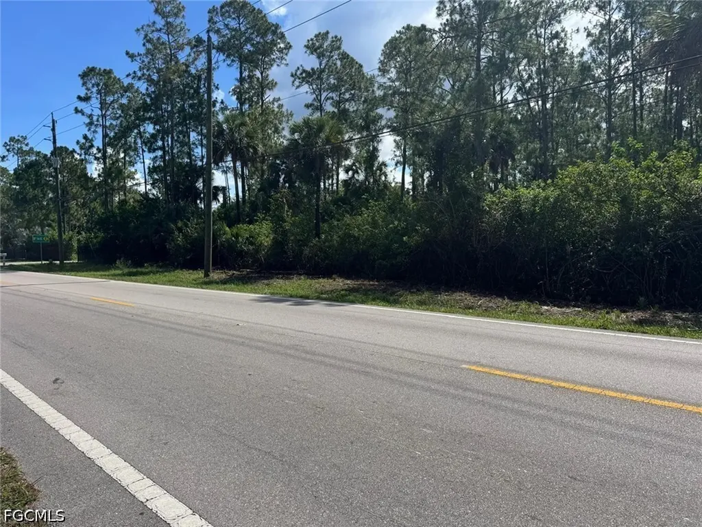 1680 Everglades Boulevard N Naples FL 34120