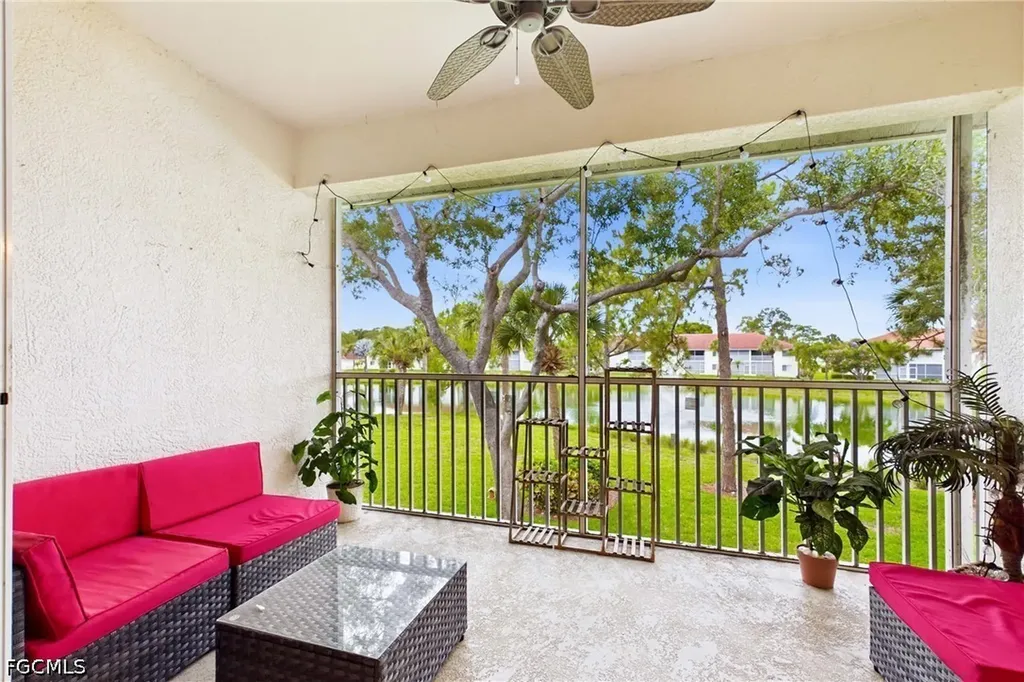675 Luisa Lane Naples FL 34104