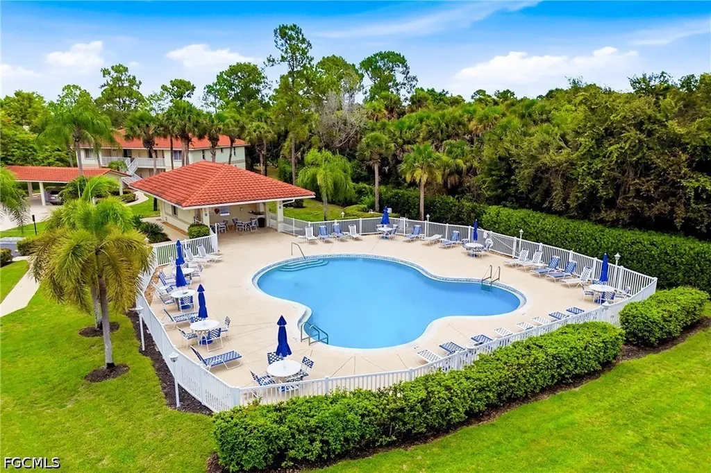 675 Luisa Lane Naples FL 34104