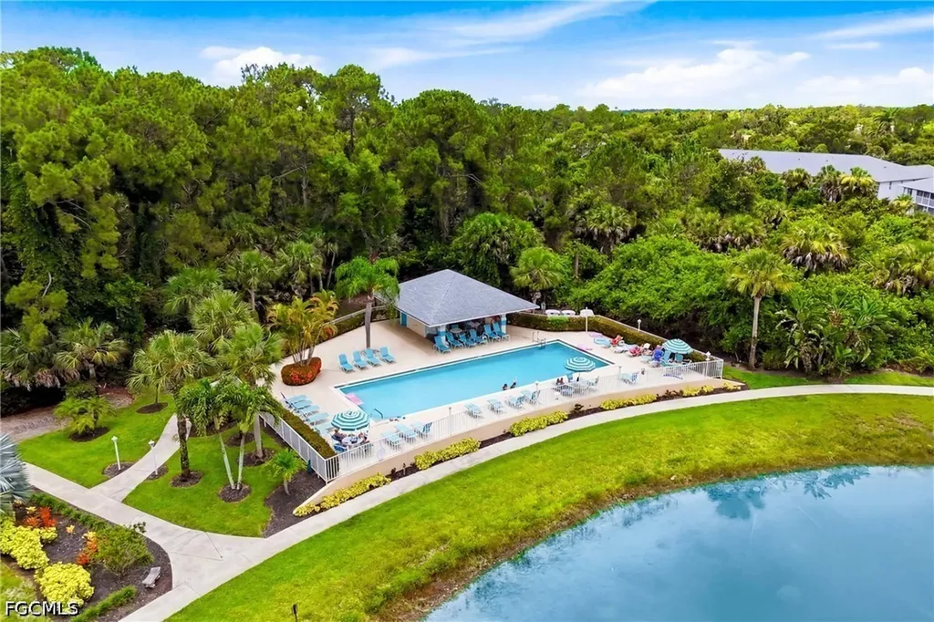675 Luisa Lane Naples FL 34104