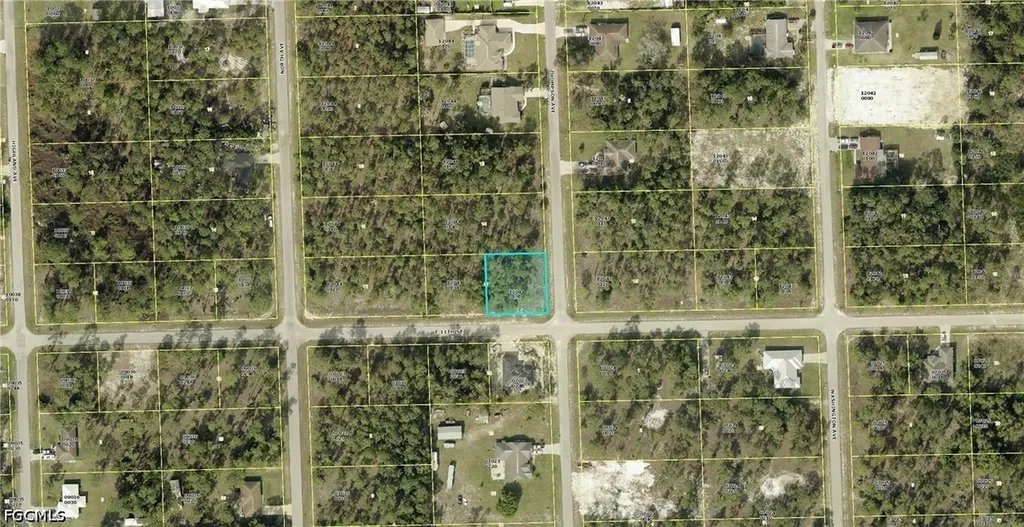 1207 E 11th Street Lehigh Acres FL 33972
