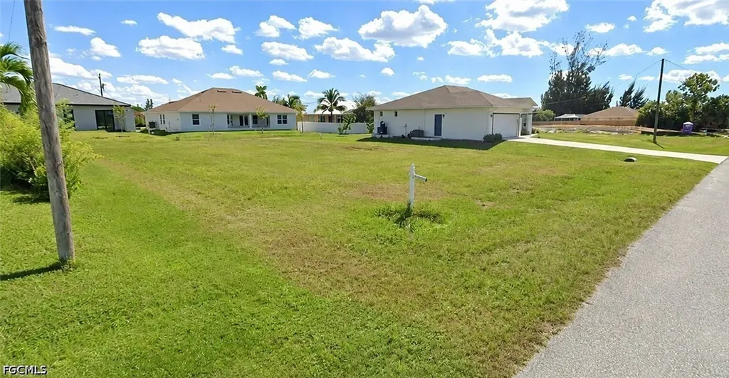 2333 NW 36th Avenue Cape Coral FL 33993