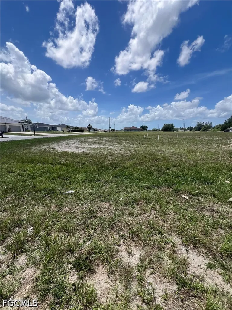 1914 NE Juanita Place Cape Coral FL 33909