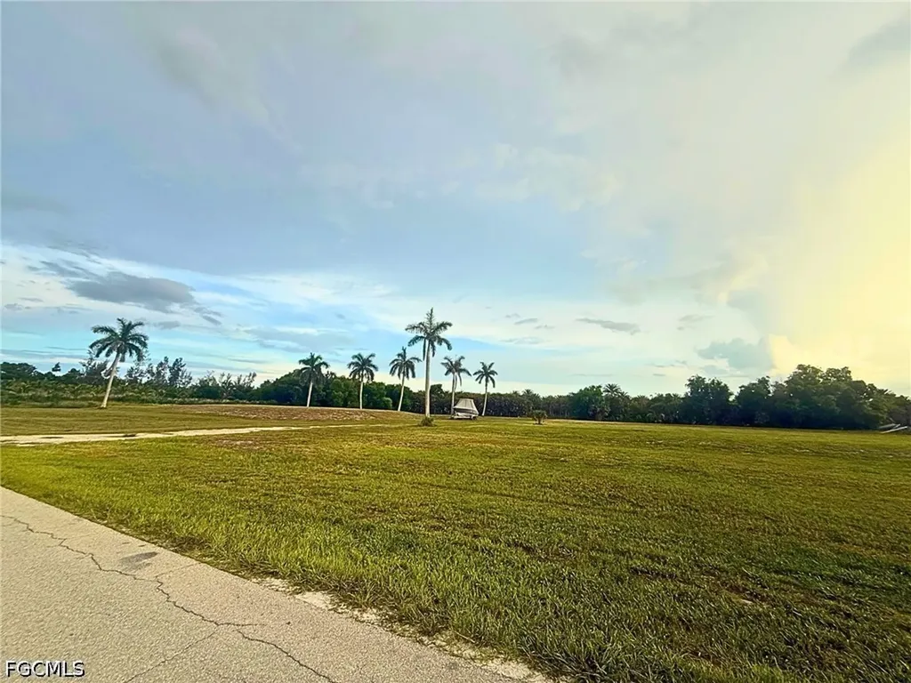 Bokeelia FL, 7655 Barrancas Avenue