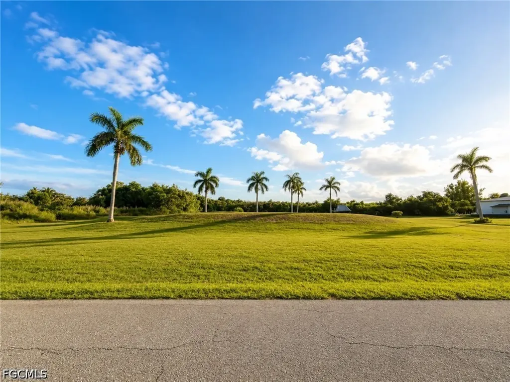 7655 Barrancas Avenue Bokeelia FL 33922