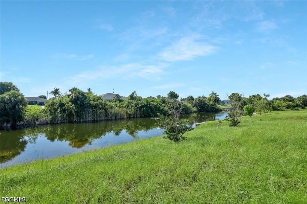 1801 NE 27th Street Cape Coral FL 33909