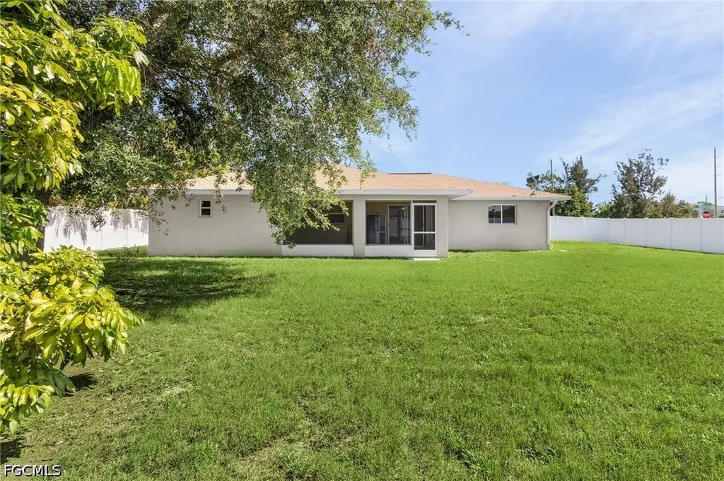 116 SW 28th Terrace Cape Coral FL 33914