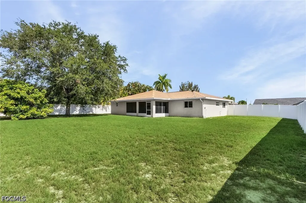 116 SW 28th Terrace Cape Coral FL 33914