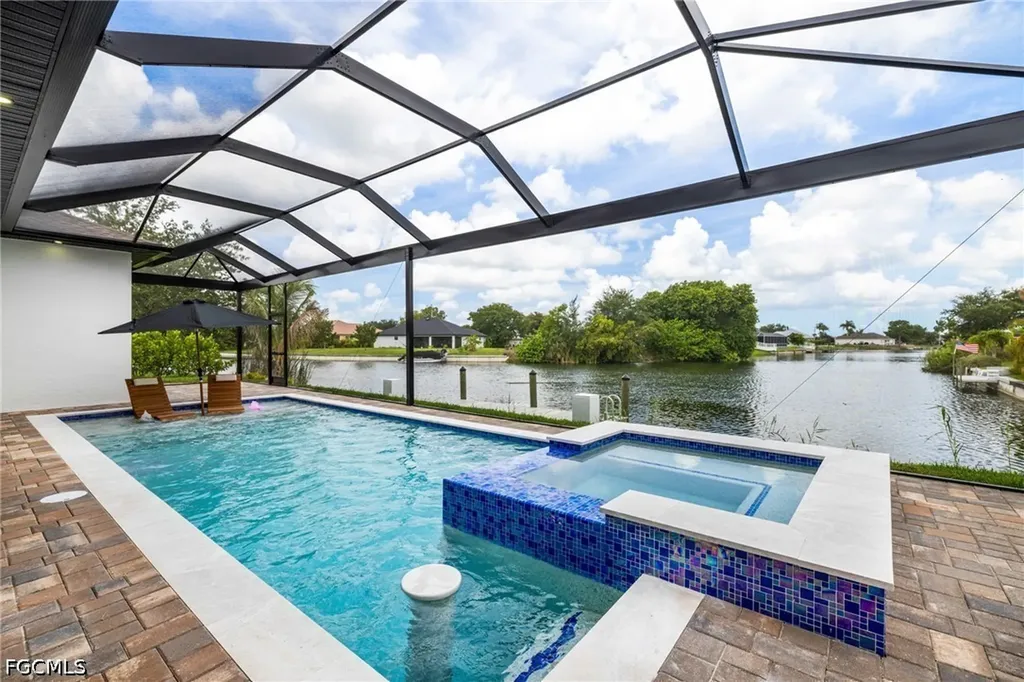 1210 SW Santa Barbara Place Cape Coral FL 33991