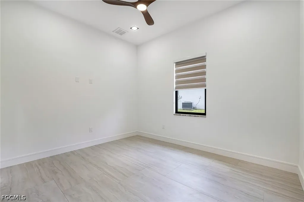 1210 SW Santa Barbara Place Cape Coral FL 33991