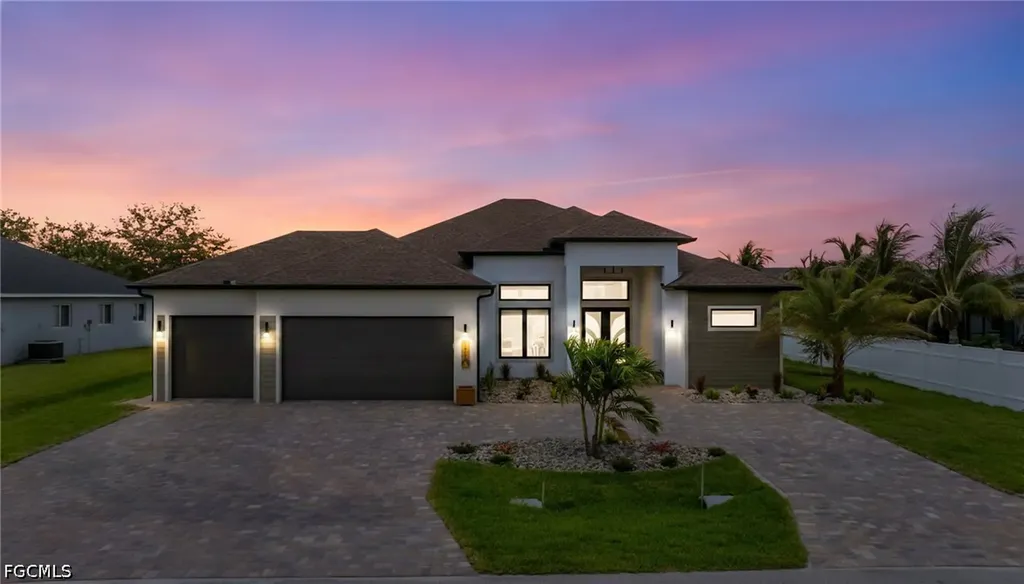 1210 SW Santa Barbara Place Cape Coral FL 33991