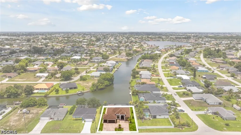 1210 SW Santa Barbara Place Cape Coral FL 33991