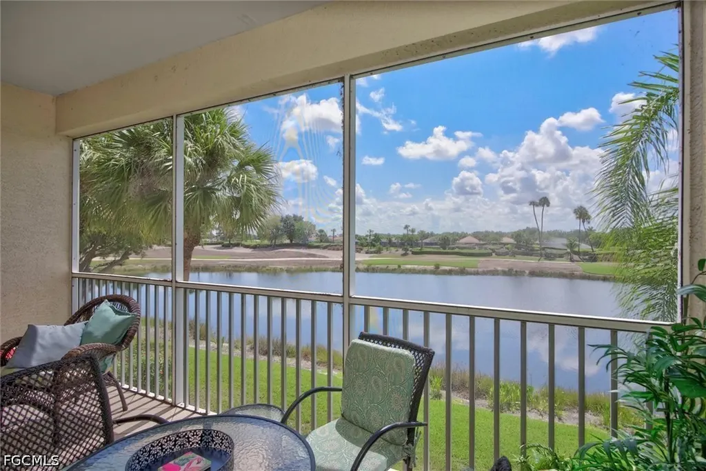 3080 Meandering Way Fort Myers FL 33905