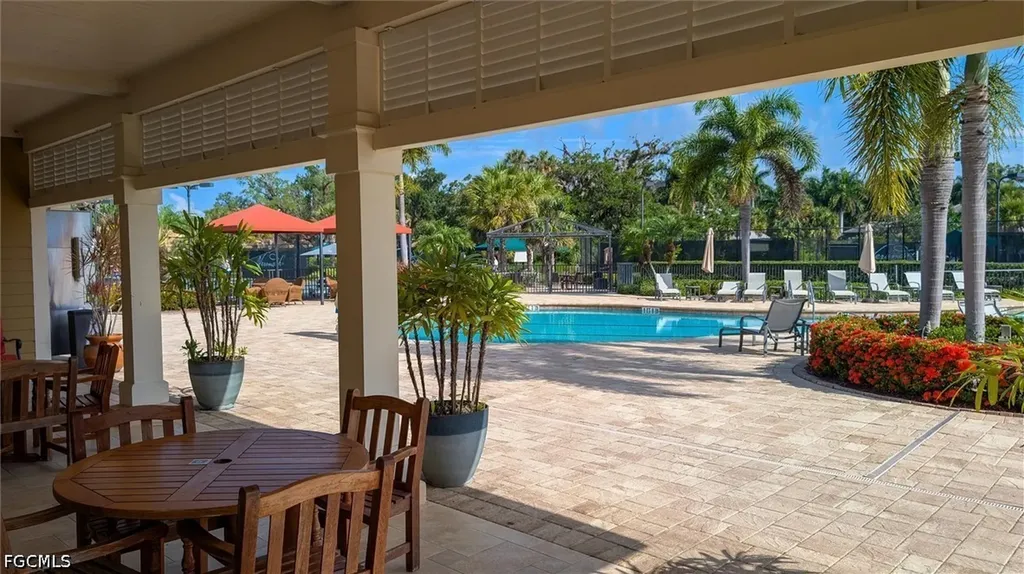 3080 Meandering Way Fort Myers FL 33905