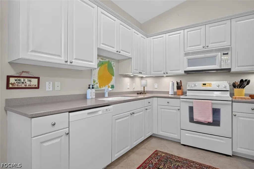 3080 Meandering Way Fort Myers FL 33905