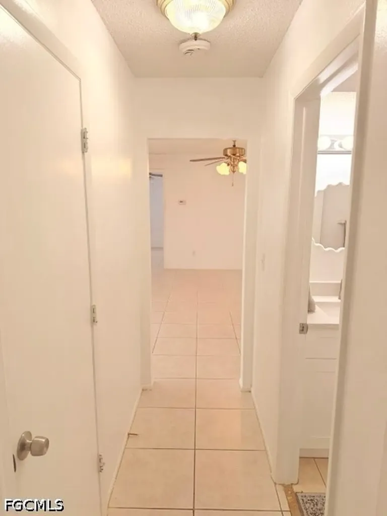 1211 SE 35th Street Cape Coral FL 33904