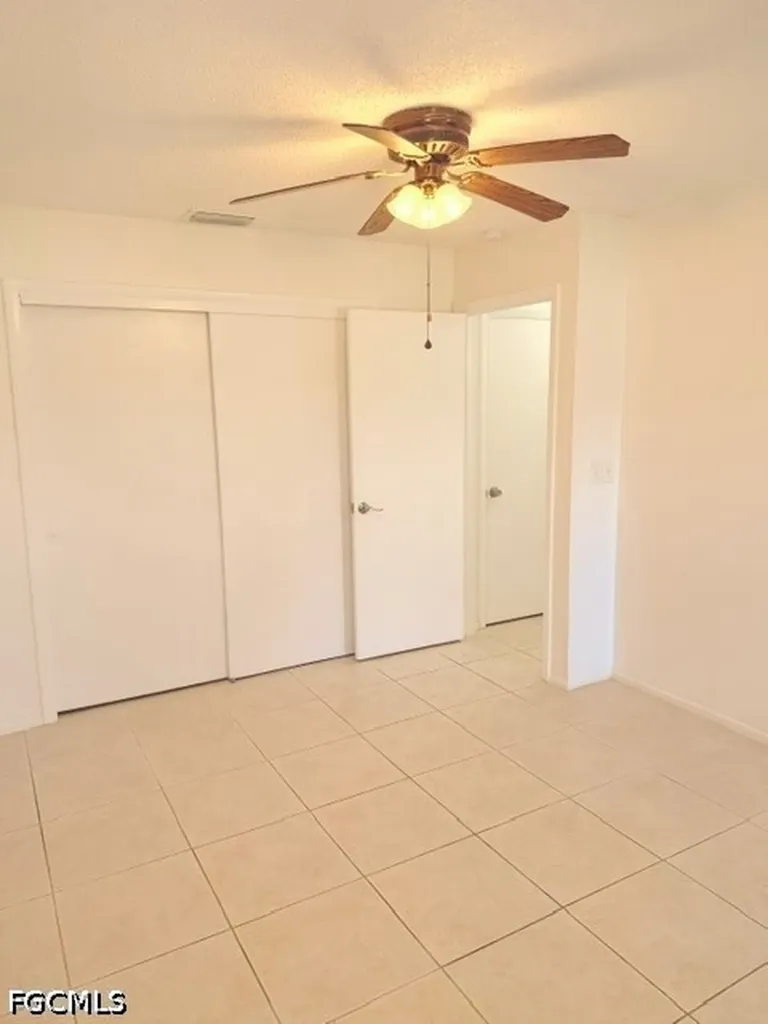 1211 SE 35th Street Cape Coral FL 33904