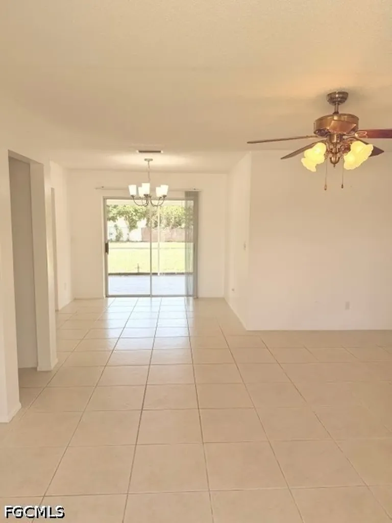 1211 SE 35th Street Cape Coral FL 33904