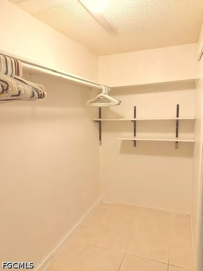 1211 SE 35th Street Cape Coral FL 33904