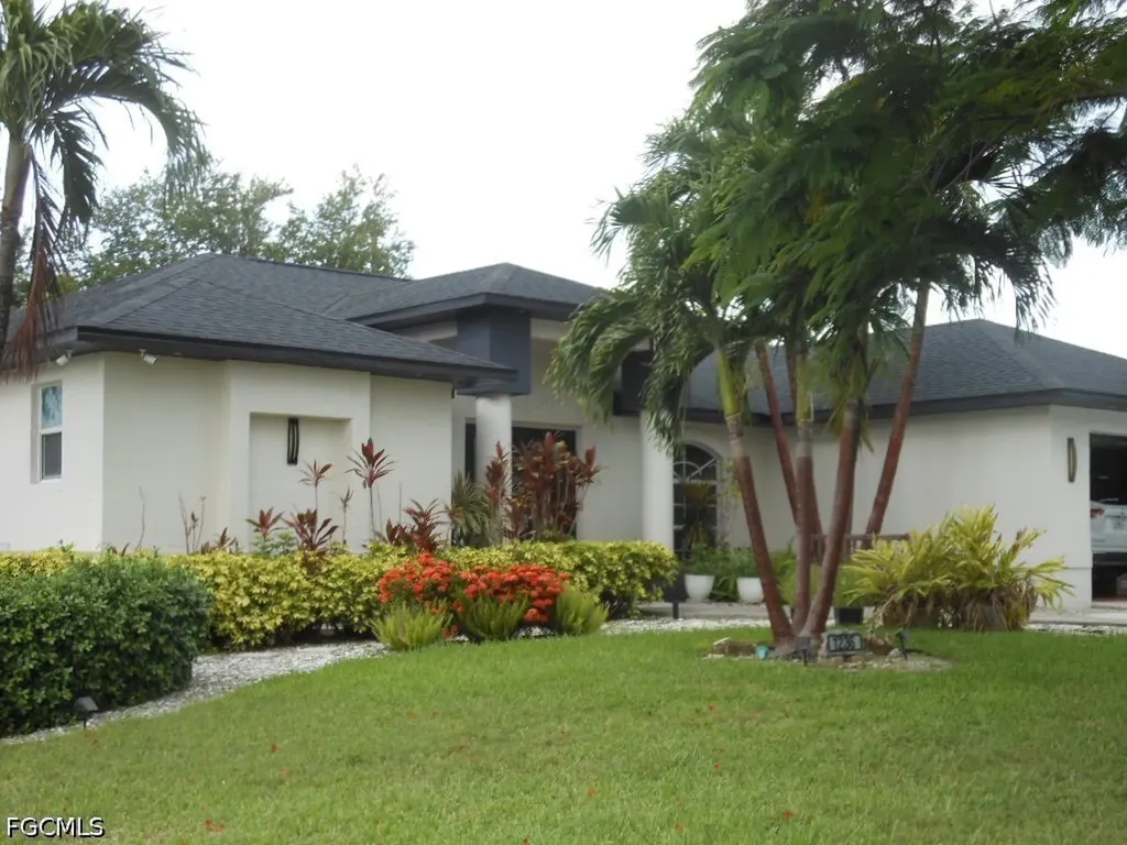 1236 Everest Parkway Cape Coral FL 33904