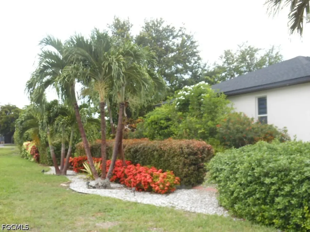 1236 Everest Parkway Cape Coral FL 33904