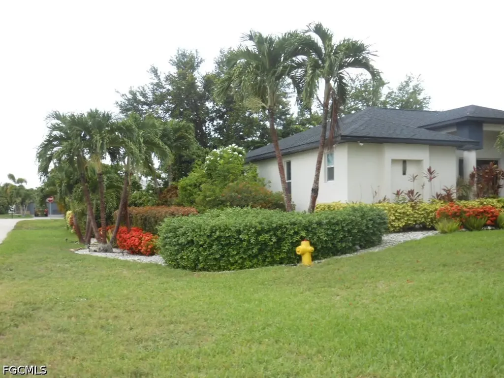 1236 Everest Parkway Cape Coral FL 33904