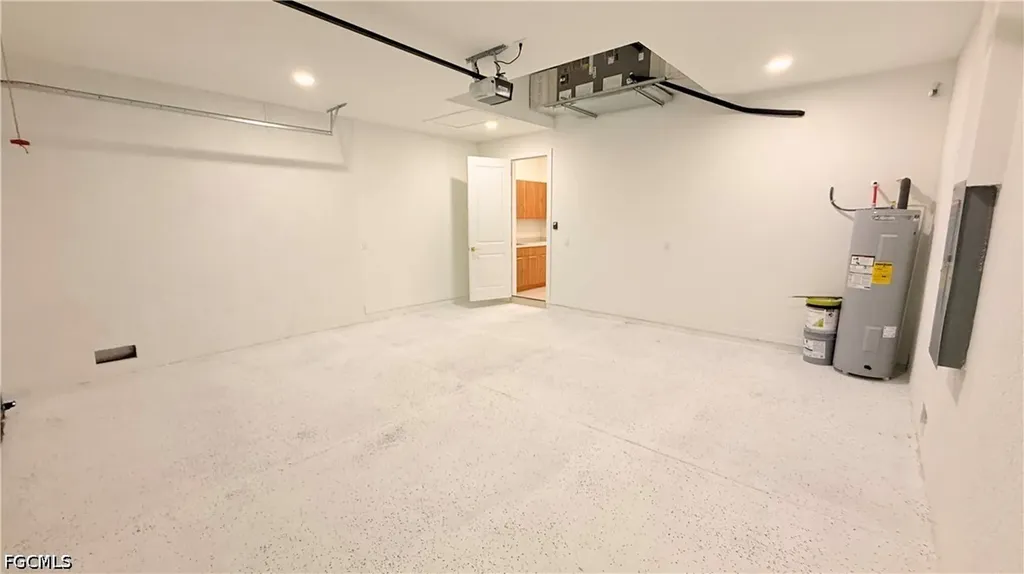 2827 SW 2nd Lane Cape Coral FL 33991