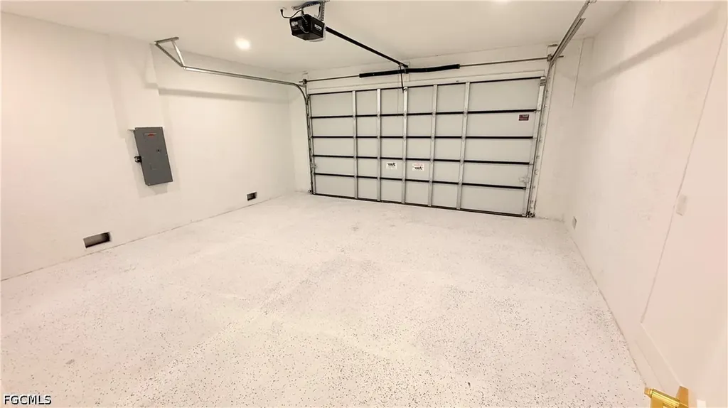 2827 SW 2nd Lane Cape Coral FL 33991