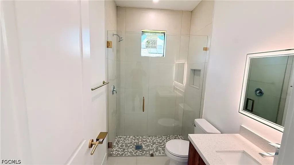 2827 SW 2nd Lane Cape Coral FL 33991