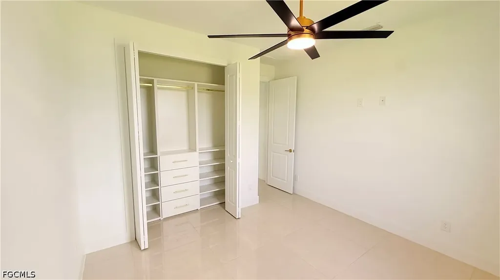 2827 SW 2nd Lane Cape Coral FL 33991