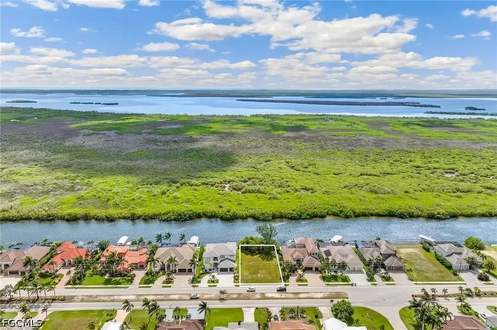 3508 Surfside Boulevard Cape Coral FL 33914