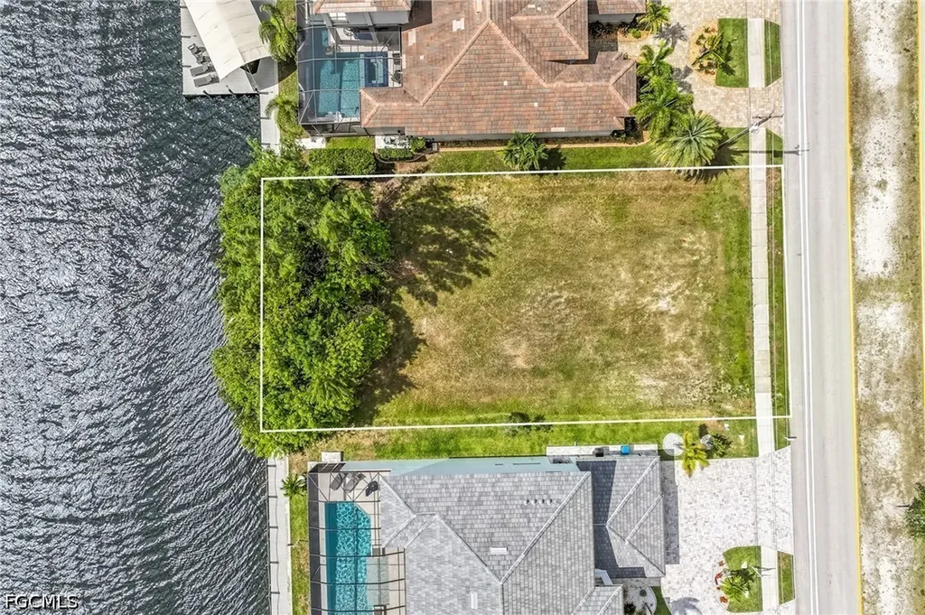3508 Surfside Boulevard Cape Coral FL 33914