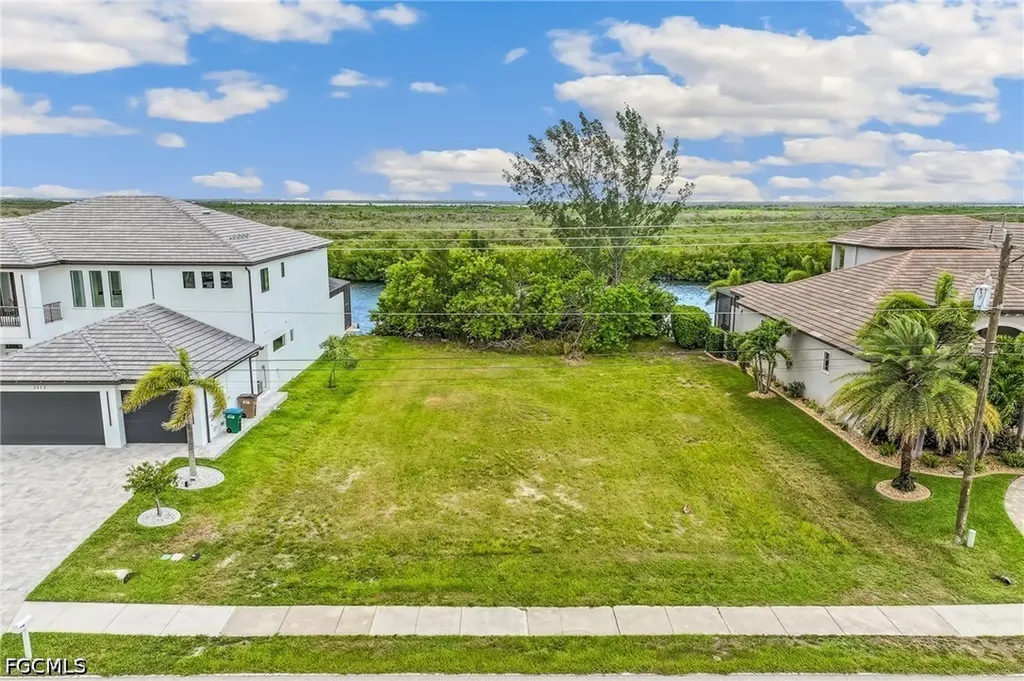 3508 Surfside Boulevard Cape Coral FL 33914