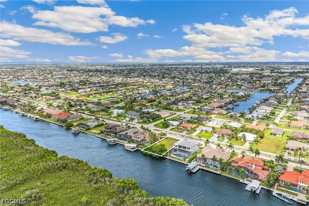 3508 Surfside Boulevard Cape Coral FL 33914