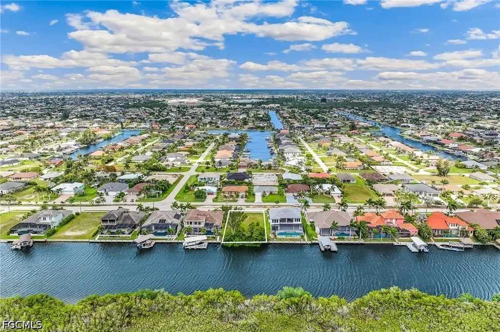 3508 Surfside Boulevard Cape Coral FL 33914
