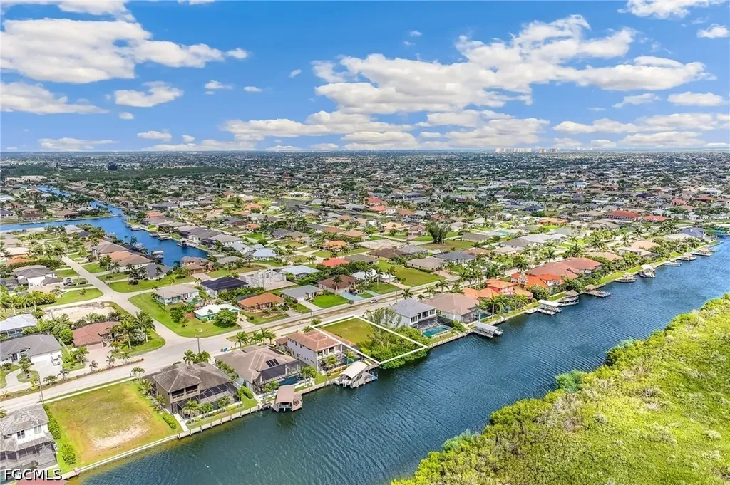 3508 Surfside Boulevard Cape Coral FL 33914