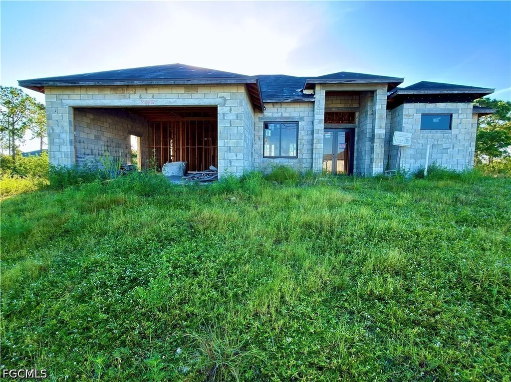 2713 NW 18th Avenue Cape Coral FL 33993