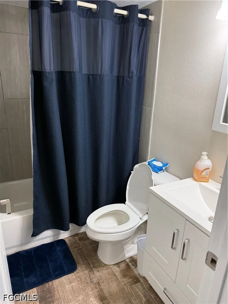 1417 SW 51st Lane Cape Coral FL 33914