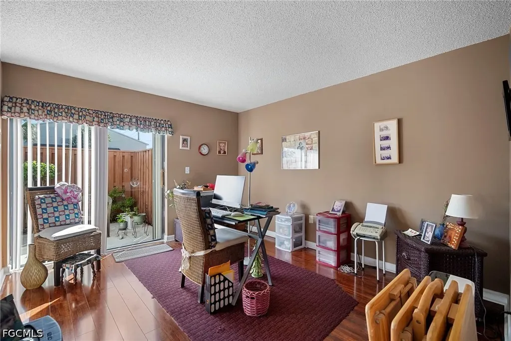 5272 Cedarbend Drive Fort Myers FL 33919
