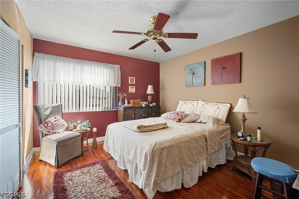 5272 Cedarbend Drive Fort Myers FL 33919