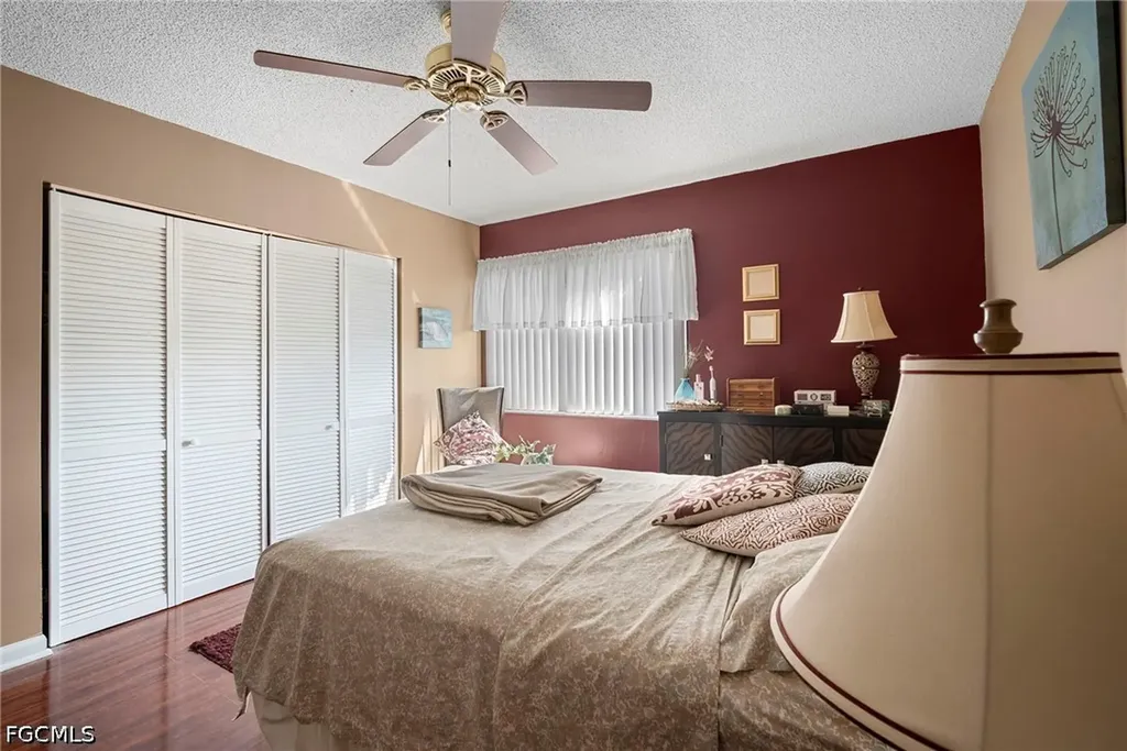 5272 Cedarbend Drive Fort Myers FL 33919